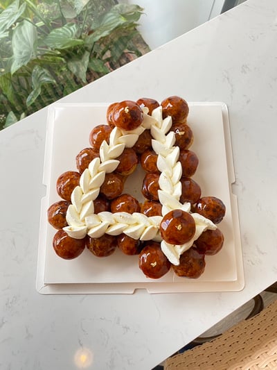 字母聖多諾黑泡芙1