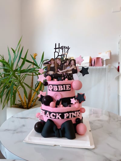 B003Black pink 造型雙層蛋糕1