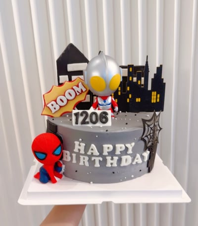 C0038奧特曼蜘蛛人公仔蛋糕1