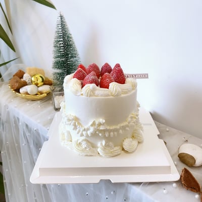 F010純白擠花草莓蛋糕1