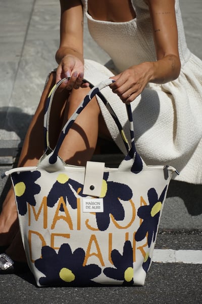 Poche Grande - Happy Beige 快樂米2