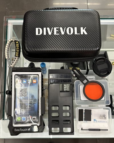 | 裝備寄賣 | Divevolk Sea Touch 4 手機潛水殼 (店面展示中)2