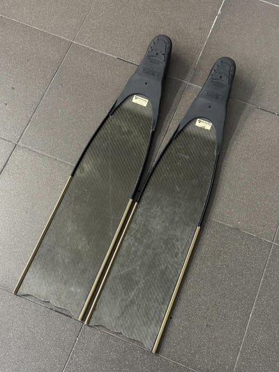 |裝備寄賣 |  Alchemy V3 自潛碳纖長蛙(店面展示中)3