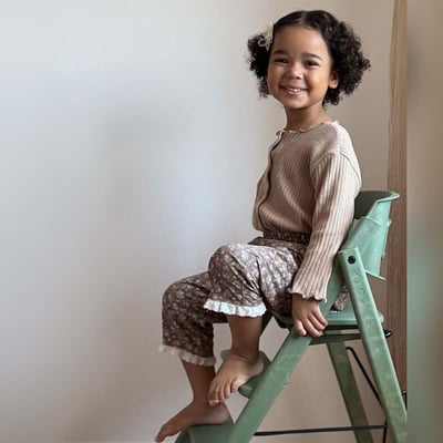 【KAOS】Klapp永續折疊成長餐椅-永續新星-礦岩綠4