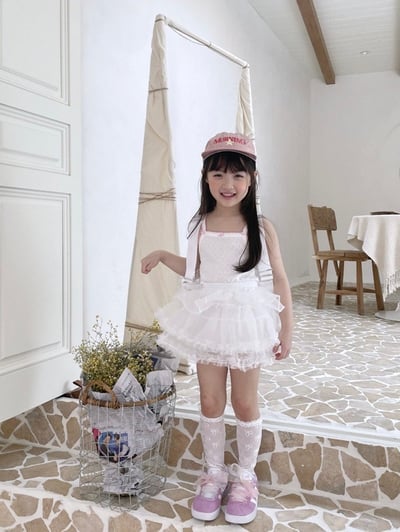 小花捲邊上衣15