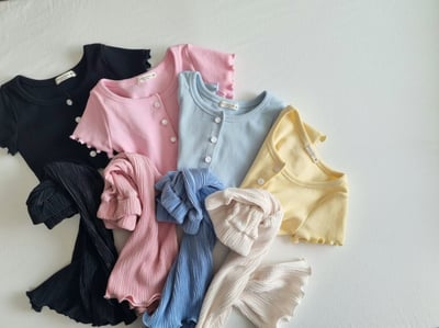 氣質小花邊上衣6