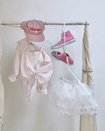 小花捲邊上衣11