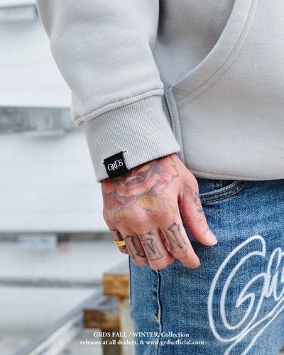 GRDS CREW LOGO JEANS(藍)8