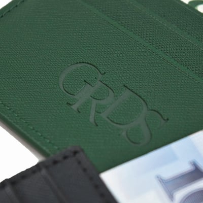 CLASSIC LOGO CARD CASE(單筆消費滿$3500即可免獲得經典鋼印鈔票卡夾，訂單備註顏色黑或綠擇一)6/30止5