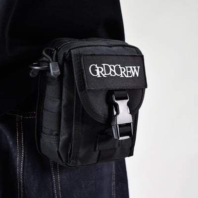 TACTICAL CROSSBODY BAG(黑)(單筆消費滿$3500即可免費獲得，數量有限送完為止)10
