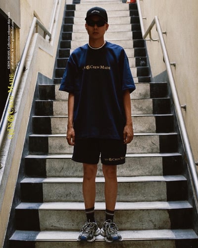 THE SIGN CREW MADE SUIT - T-Shirt(深藍)8