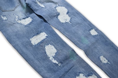 DAMAGE PATCH 錯位電繡補丁牛王(藍牛)12