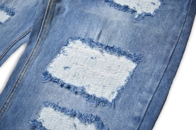 DAMAGE PATCH 錯位電繡補丁牛王(藍牛)8