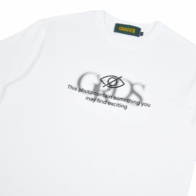 SENSITIVE CONTENT T-Shirt(白)3