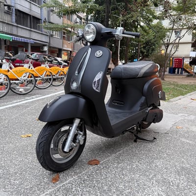 2014 光陽 MANY 110 水鑽版1