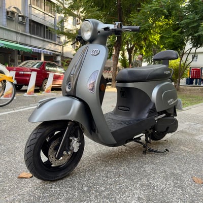 2021 光陽 MANY 110 水鑽版1