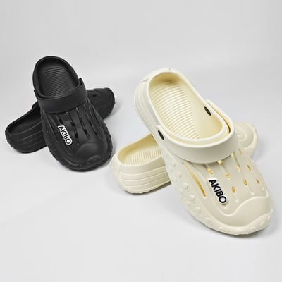 【買1送1】AKIBO戶外機能洞洞鞋-經典黑(中性款、寬楦、雲朵感、輕量、兩穿、防水) / 內附AKIBO品牌鞋扣1個。現在買再送鞋扣組(不挑款)19