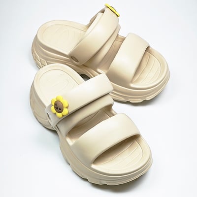 【買1送1】AKIBO澎澎雙帶厚底涼鞋-奶油白(女款、5公分厚底增高、雲朵感、輕量、兩穿、防水) / 內附AKIBO品牌鞋扣1個。現在買再送鞋扣組(不挑款)1