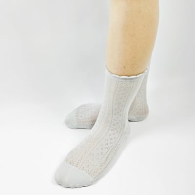 AKIBO日系優雅鏤空中筒襪(三件組)-女款18