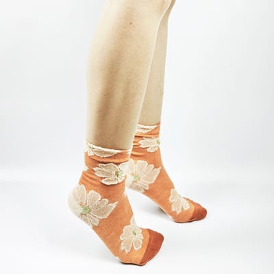 AKIBO暮色印象中筒襪(三件組)-女款11