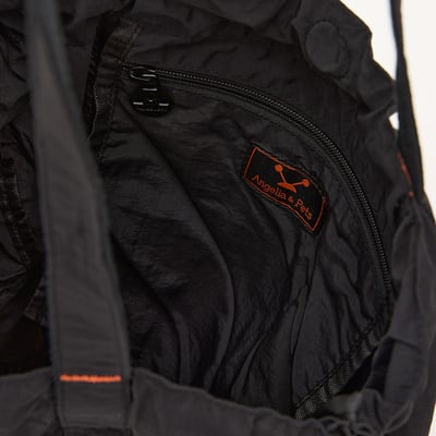 Angelia&Pets輕防撥水水餃包-黑11