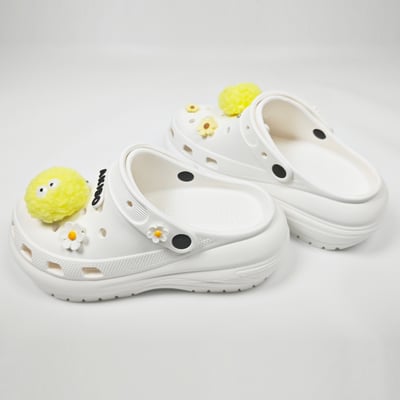 【買1送1】AKIBO老爹洞洞鞋-牛奶白(女款、7公分厚底增高、寬楦、輕量、兩穿、防水) / 內附AKIBO品牌鞋扣1個。現在買再送鞋扣組(不挑款)5