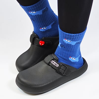 【買1送1】AKIBO潮流耐走勃肯鞋-經典黑(中性款、輕量、耐走、防水) / 內附AKIBO品牌鞋扣1個。現在買再送鞋扣組(不挑款)9