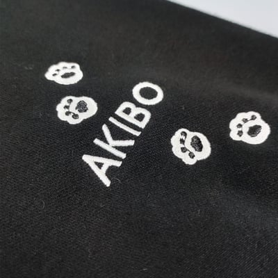 AKIBO日系落肩立體繡大學T-經典黑(男女共款)9