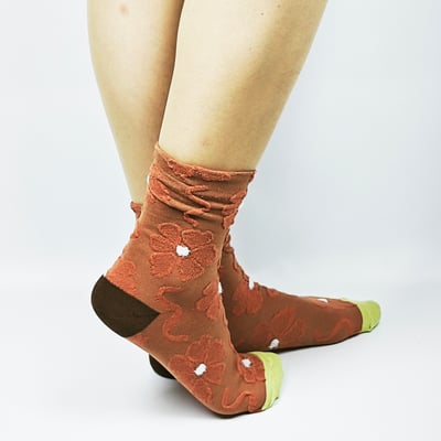 AKIBO秋日森語花影中筒襪(三件組)-女款