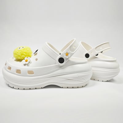 【買1送1】AKIBO老爹洞洞鞋-牛奶白(女款、7公分厚底增高、寬楦、輕量、兩穿、防水) / 內附AKIBO品牌鞋扣1個。現在買再送鞋扣組(不挑款)7