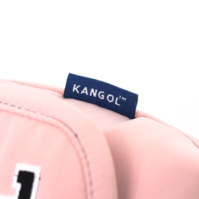 KANGOL袋鼠字母Logo側背包 -粉10