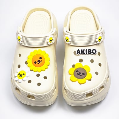 【買1送1】AKIBO老爹洞洞鞋-奶油白(女款、7公分厚底增高、寬楦、輕量、兩穿、防水) / 內附AKIBO品牌鞋扣1個。現在買再送鞋扣組(不挑款)3