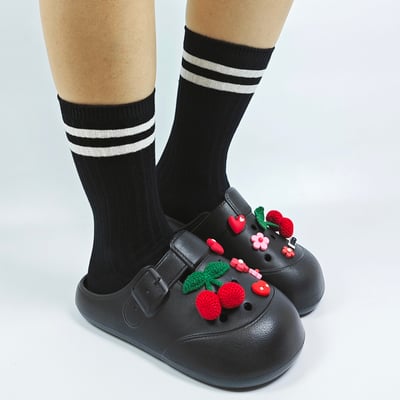 【買1送1】AKIBO布丁洞洞鞋-經典黑(女款、寬楦、雲朵感、輕量、耐走、防水) / 內附AKIBO品牌鞋扣1個。現在買再送鞋扣組(不挑款)7