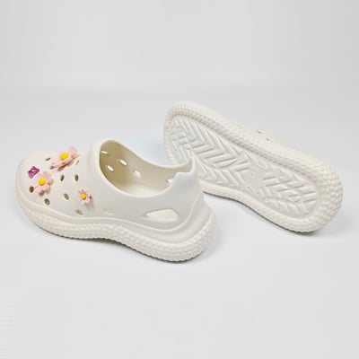 【買1送1】AKIBO帆船洞洞鞋-牛奶白(中性款、輕量、耐走、防水)  / 內附AKIBO品牌鞋扣1個。現在買再送鞋扣組(不挑款)7