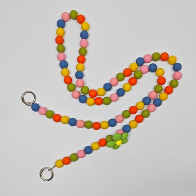 AKIBO童趣彩珠包包手機掛繩-多彩(中性款、木質)  / 內附AKIBO品牌手機掛片1個)3