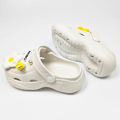 【買1送1】AKIBO波浪厚底洞洞鞋-牛奶白(女款、6公分厚底增高、輕量、兩穿、防水) / 內附AKIBO品牌鞋扣1個。現在買再送鞋扣組(不挑款)7