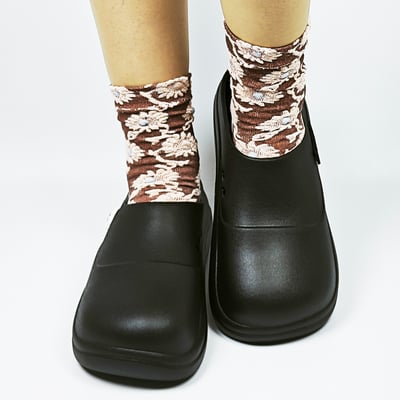 【買1送1】AKIBO清新穆勒鞋-經典黑(女款、輕量、耐走、防水) / 內附AKIBO品牌鞋扣1個。現在買再送鞋扣組(不挑款)6