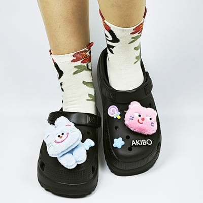 【買1送1】AKIBO餅乾洞洞鞋(二代)-經典黑(中性款、輕量、耐走、兩穿、防水) / 內附AKIBO品牌鞋扣1個。現在買再送鞋扣組(不挑款)6