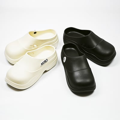 【買1送1】AKIBO清新穆勒鞋-經典黑(女款、輕量、耐走、防水) / 內附AKIBO品牌鞋扣1個。現在買再送鞋扣組(不挑款)16