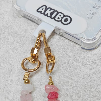 AKIBO粉嫩花瓣包包手機掛繩-櫻花粉(女款、天然石) / 內附AKIBO品牌手機掛片1個6