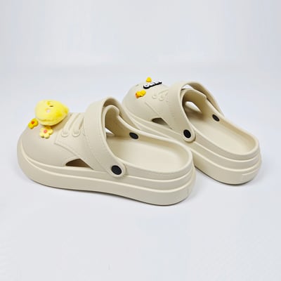 【買1送1】AKIBO小木偶洞洞鞋-奶油白(中性款、5公分厚底增高、輕量、兩穿、防水) / 內附AKIBO品牌鞋扣1個。現在買再送鞋扣組(不挑款)10