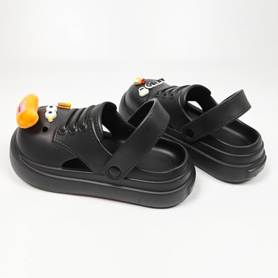 【買1送1】AKIBO小木偶洞洞鞋-經典黑(中性款、5公分厚底增高、寬楦、輕量、兩穿、防水) / 內附AKIBO品牌鞋扣1個。現在買再送鞋扣組(不挑款)11