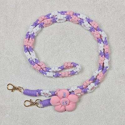 AKIBO手工編織花朵包包手機掛繩-丁香紫(女款、編織) / 內附AKIBO品牌手機掛片1個3