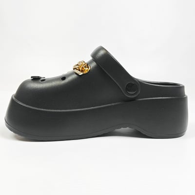 【買1送1】AKIBO極簡厚底洞洞鞋-經典黑(女款、寬楦、耐走、兩穿、防水) / 內附AKIBO品牌鞋扣1個。現在買再送鞋扣組(不挑款)15