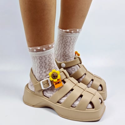 AKIBO輕量羅馬鞋-卡其(女款、雲朵感、輕量、兩穿、防水)  / 內附AKIBO品牌綁帶一組3