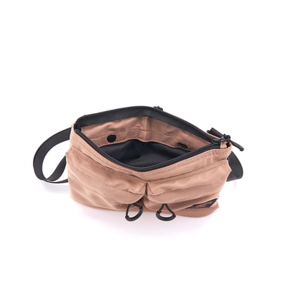 NCAA哈佛大學Harvard織標扁側背包-卡9