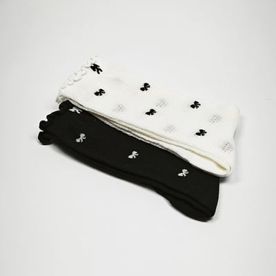 AKIBO蝴蝶結荷葉邊中筒襪(兩件組)-女款2