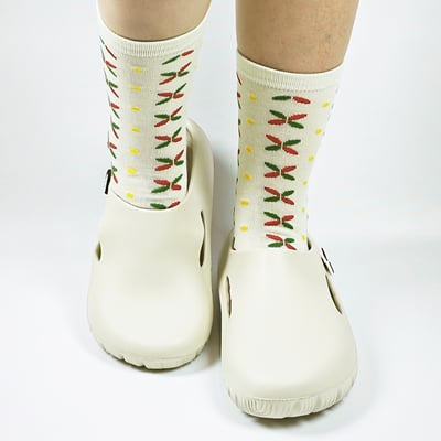 【買1送1】AKIBO巧巴達勃肯鞋-牛奶白(中性款、雲朵感、輕量、耐走、防水) / 內附AKIBO品牌鞋扣1個。現在買再送鞋扣組(不挑款)6