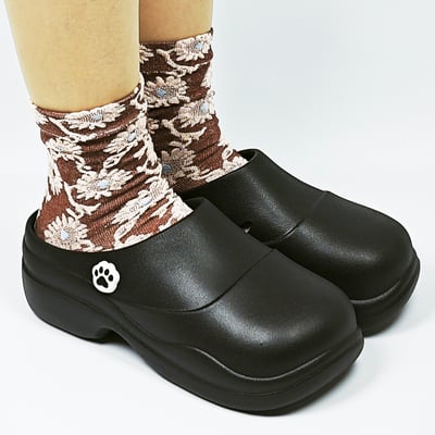 【買1送1】AKIBO清新穆勒鞋-經典黑(女款、輕量、耐走、防水) / 內附AKIBO品牌鞋扣1個。現在買再送鞋扣組(不挑款)9