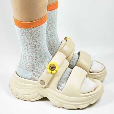 【買1送1】AKIBO澎澎雙帶厚底涼鞋-奶油白(女款、5公分厚底增高、雲朵感、輕量、兩穿、防水) / 內附AKIBO品牌鞋扣1個。現在買再送鞋扣組(不挑款)11